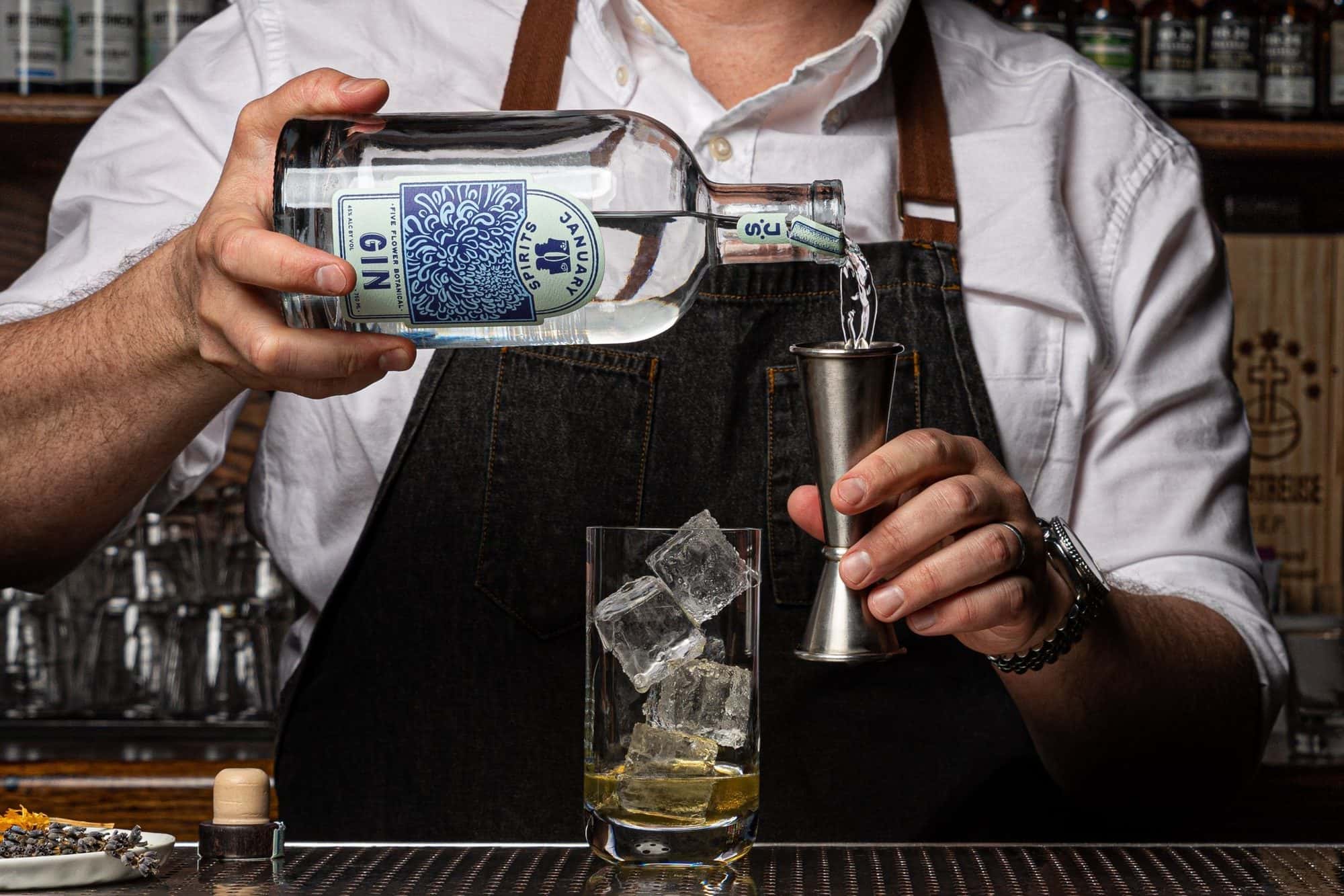 Edificio Matchbook Distilling en Greenport, Long Island