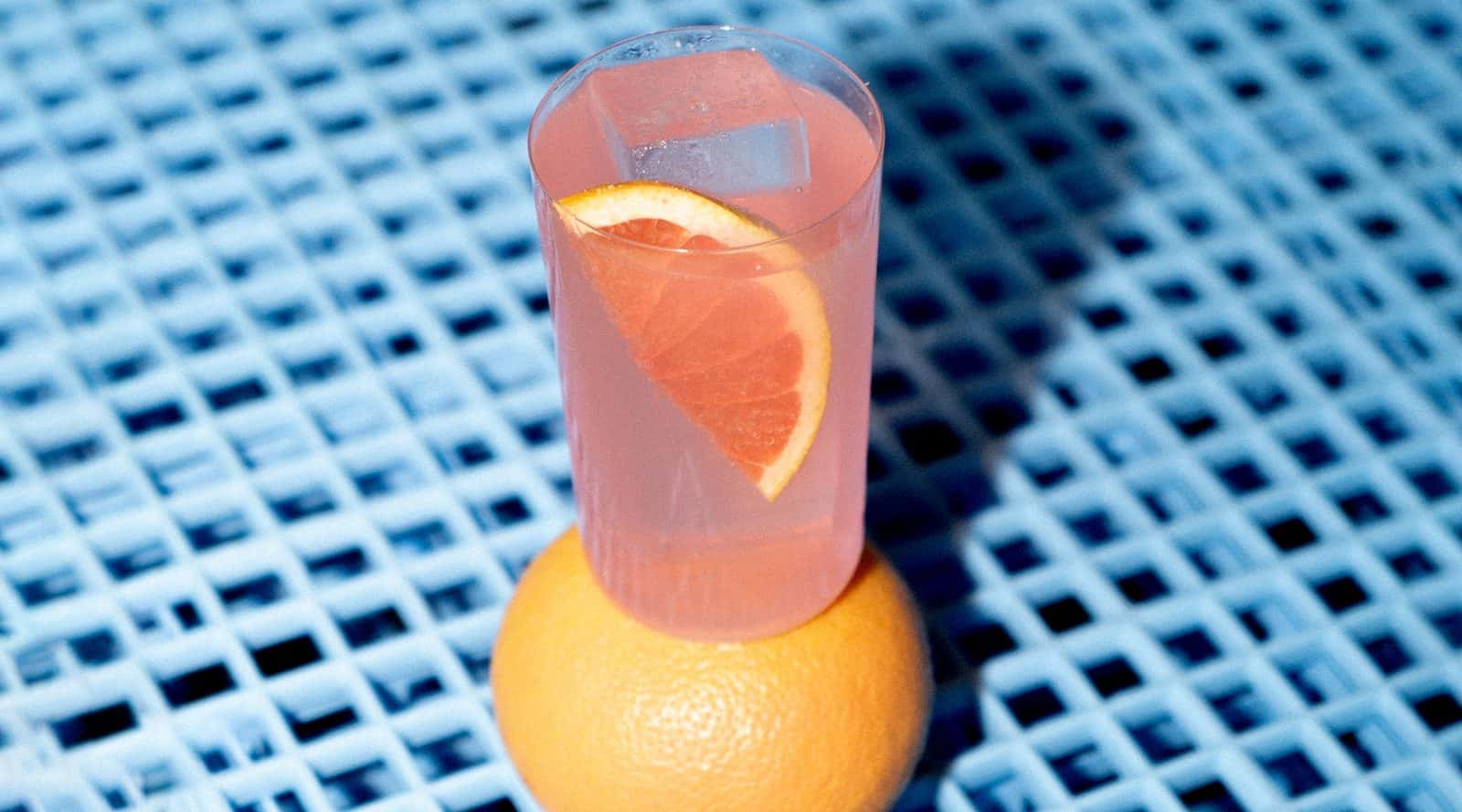 Ayuuk Paloma en highball