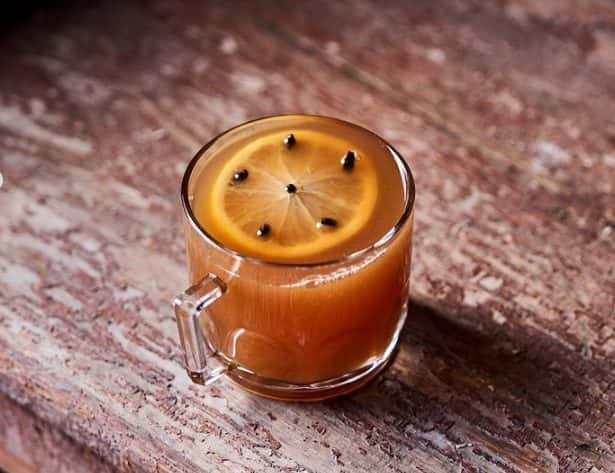 Hot Toddy de Orchard Gin en taza