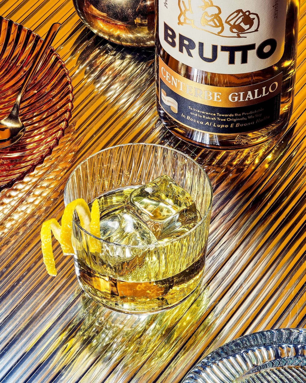 Six Figures stirred drink with Centerbe Giallo