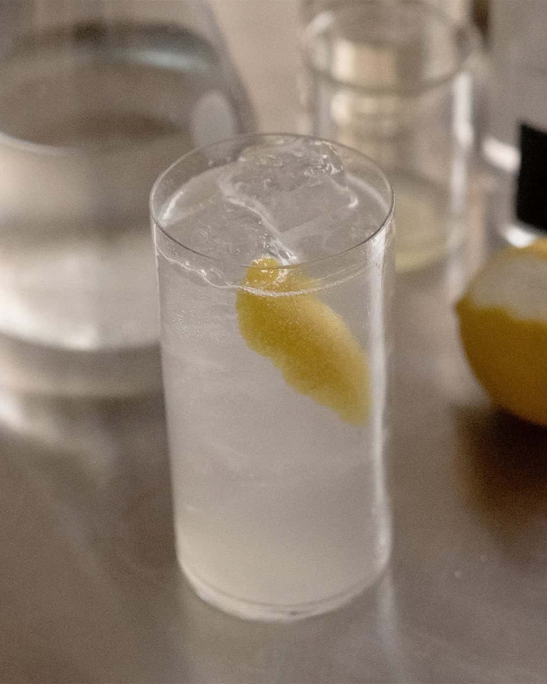 Stonefruit Tom Collins highball